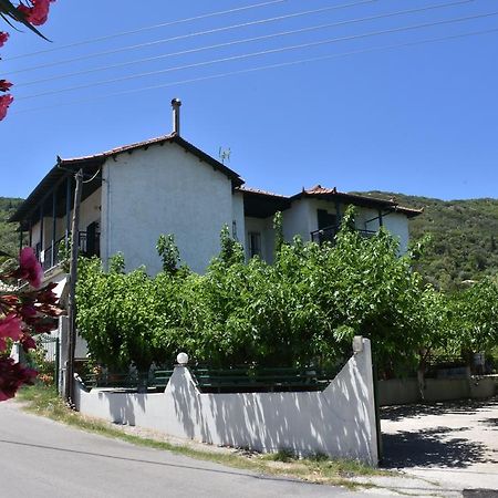 Studio Kostas Hotel Asprogerakata Buitenkant foto