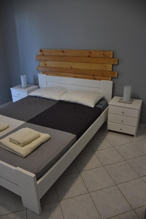 Studio Kostas Hotel Asprogerakata Buitenkant foto